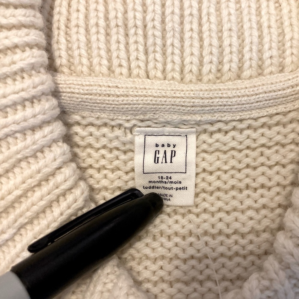 Baby GAP CABLE KNIT CARDIGAN - Size 18-24 months - Picture 4 of 6